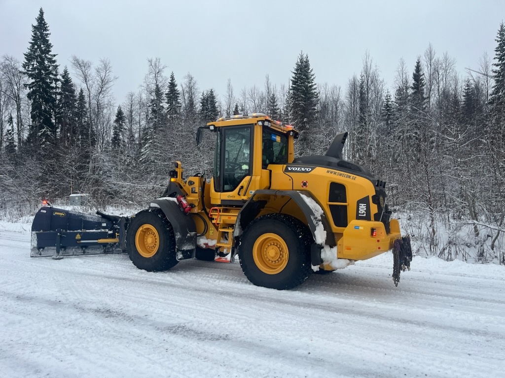 2 Resized 1000003674